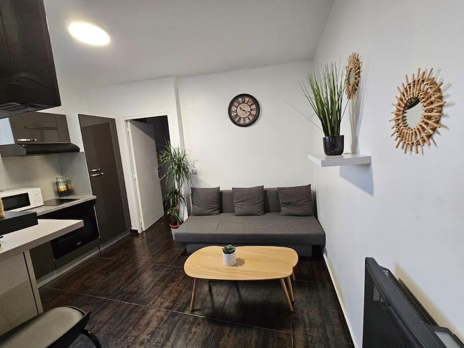 Appartement Proche Metro Paris بونتا المظهر الخارجي الصورة
