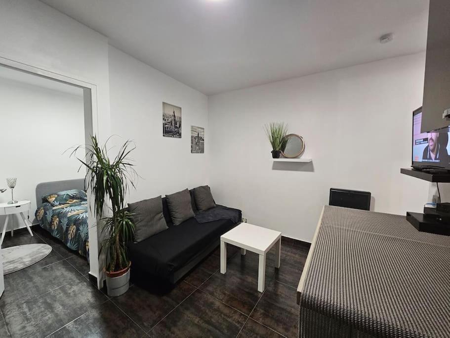Appartement Proche Metro Paris بونتا المظهر الخارجي الصورة