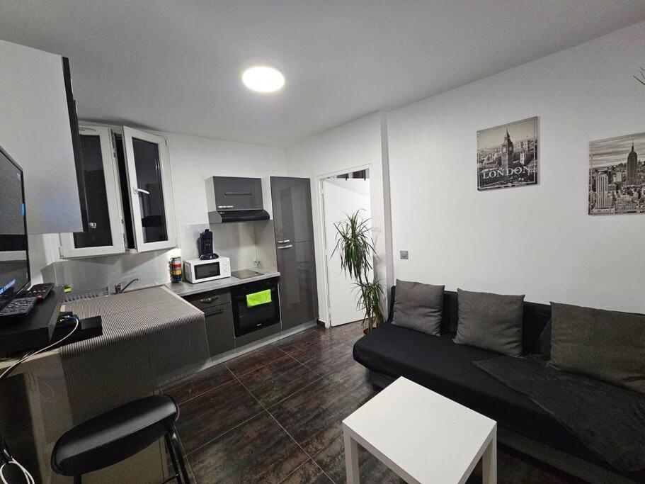 Appartement Proche Metro Paris بونتا المظهر الخارجي الصورة