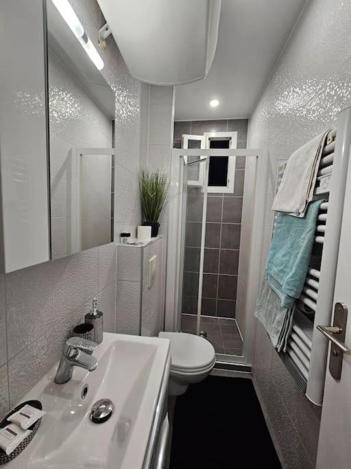 Appartement Proche Metro Paris بونتا المظهر الخارجي الصورة